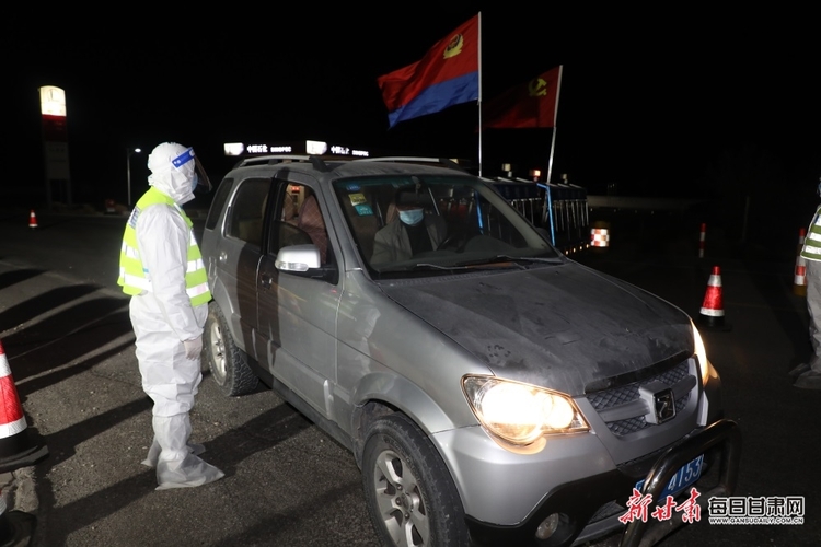 你們辛苦了！肅北城裏的“守夜人”