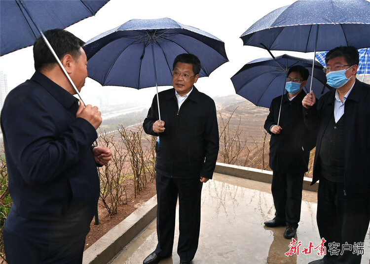 任振鶴在天水市調研時強調：著力統籌推進疫情防控和經濟社會發展，努力做到防控不鬆勁疫情不反彈發展不停步