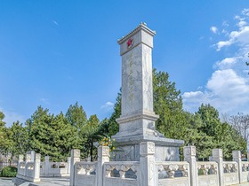 大山深處 烈士墓的守護者