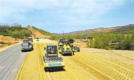 【要聞+財經圖文列表】甘肅省多地加快推進項目建設