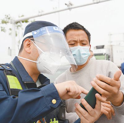 人民日報整版聚焦安徽：沿著高速探物流