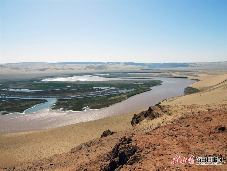 【文旅焦點圖】大漠戈壁間有一幅天然太極圖 金塔縣弱水環流景區等你來_fororder_1