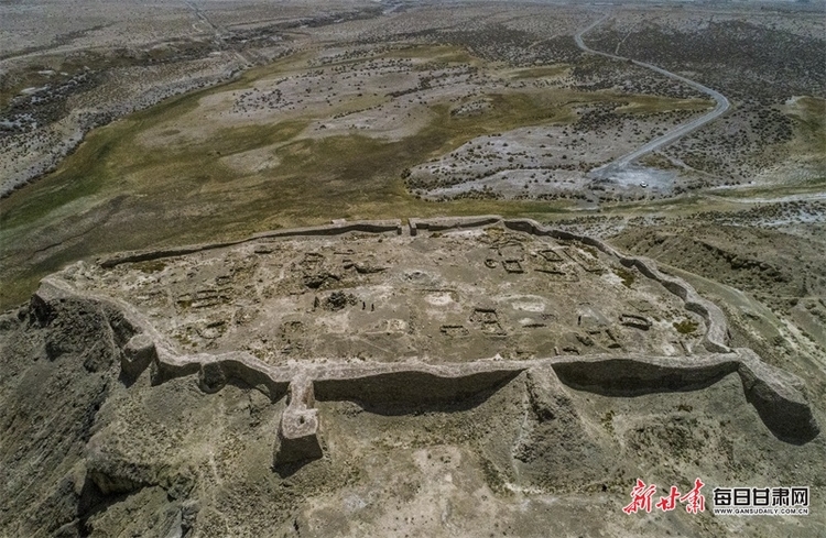 群峰競秀邀白雲 溪流歡唱伴牧歌 肅北石包城鄉文旅融合助力鄉村振興_fororder_6