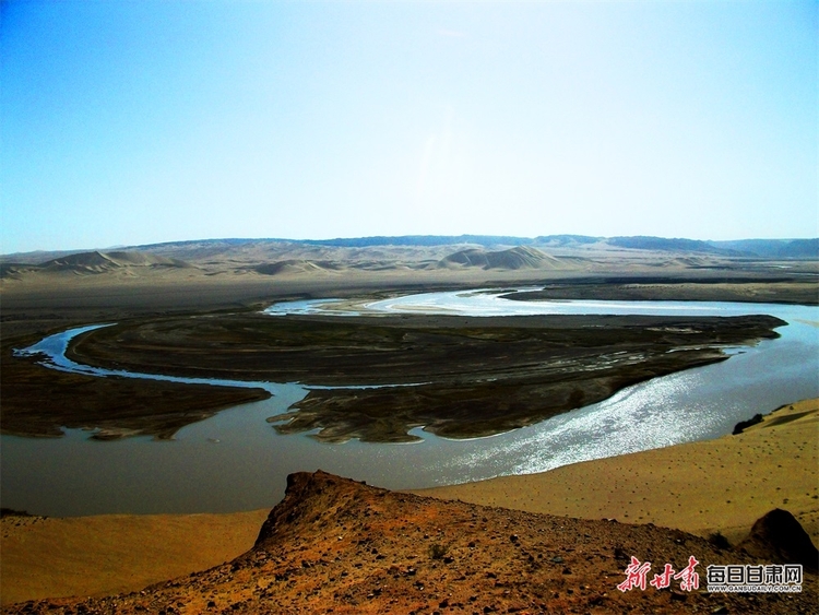 【文旅焦點圖】大漠戈壁間有一幅天然太極圖 金塔縣弱水環流景區等你來_fororder_3