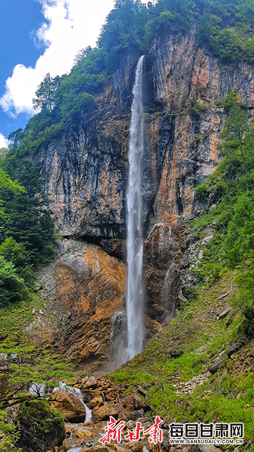 隴南宕昌：飛瀑流泉處處景 避暑納涼官鵝行_fororder_2