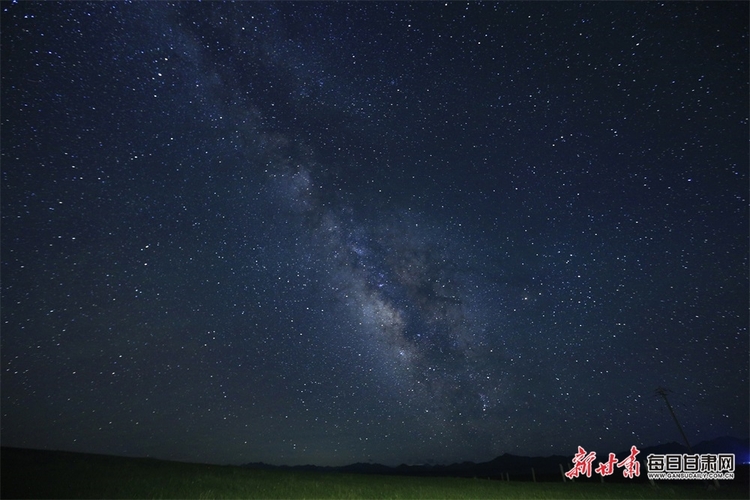 【大美甘肅】超震撼 夏日夜晚 在山丹馬場草原仰望星空_fororder_3