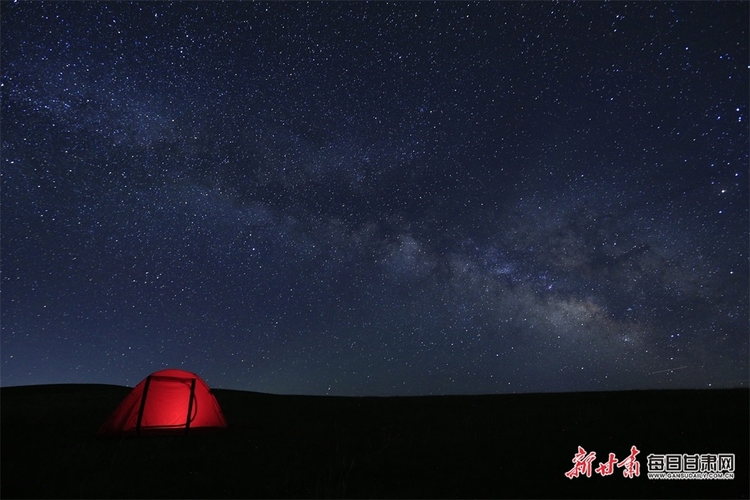 【大美甘肅】超震撼 夏日夜晚 在山丹馬場草原仰望星空_fororder_1