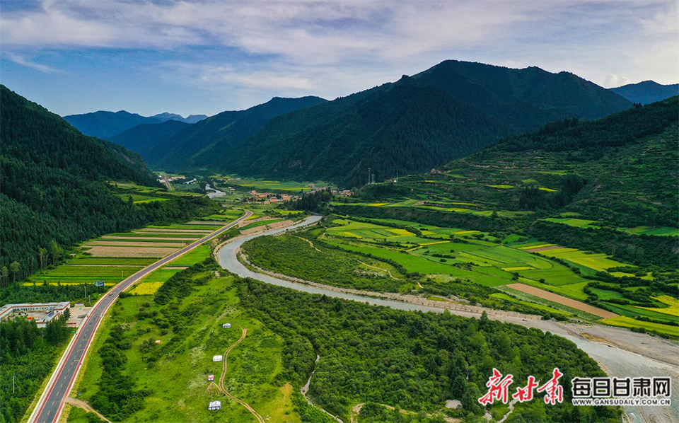 【焦點圖】層層山巒競秀色 茫茫林海翻碧浪 卓尼大峪溝比畫還美_fororder_6