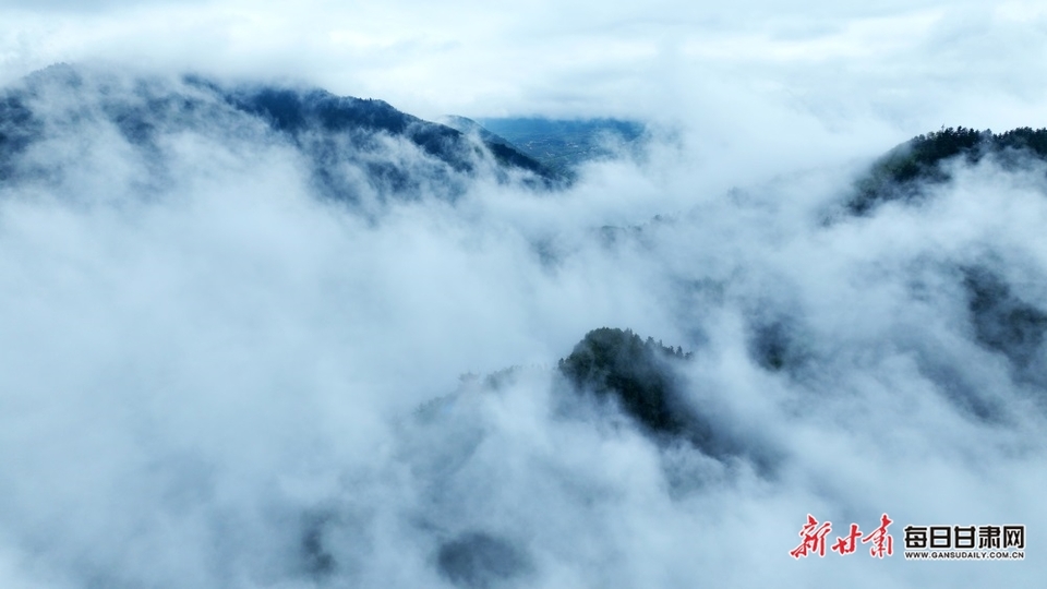 【大美甘肅】蘭州榆中興隆山：山色空蒙雨亦奇 雲煙縹緲似畫卷_fororder_7