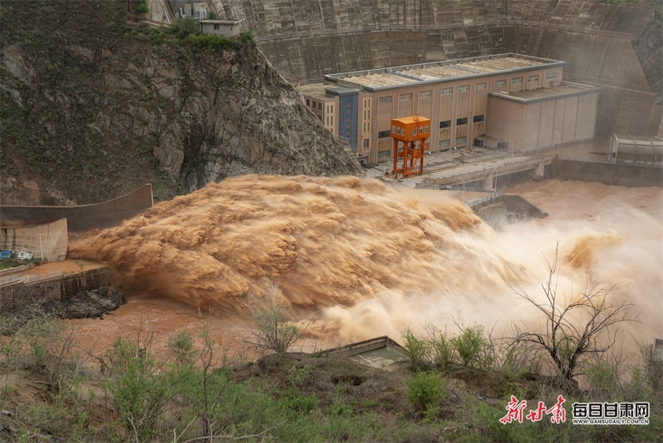 【臨夏】臨夏劉家峽水電廠泄水排沙穩運行_fororder_1