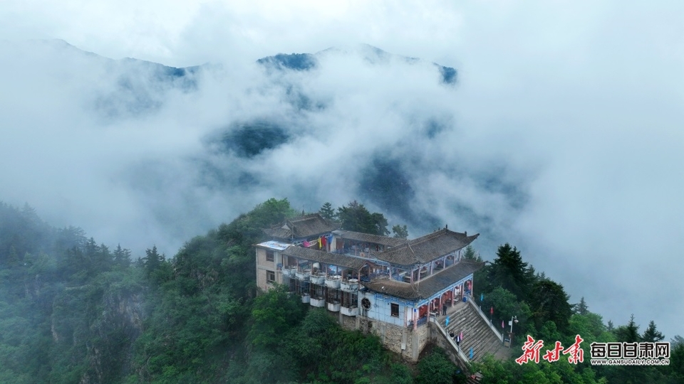 【大美甘肅】蘭州榆中興隆山：山色空蒙雨亦奇 雲煙縹緲似畫卷_fororder_4