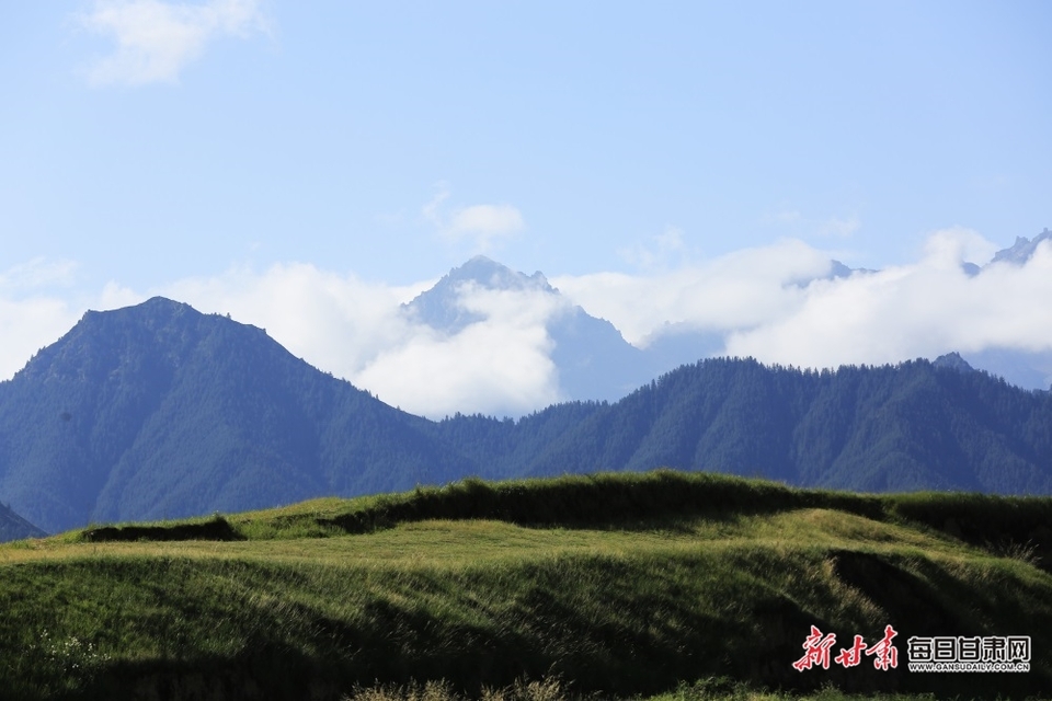 【大美甘肅】雨後 張掖民樂境內的祁連山雲霧繚繞美如畫_fororder_1