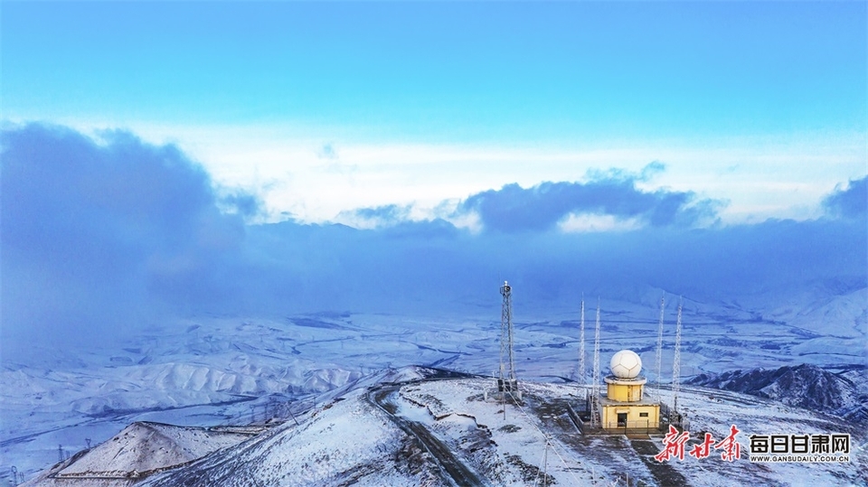 【輪播圖】雪山雲海相輝映 武威天祝雪景分外美_fororder_1