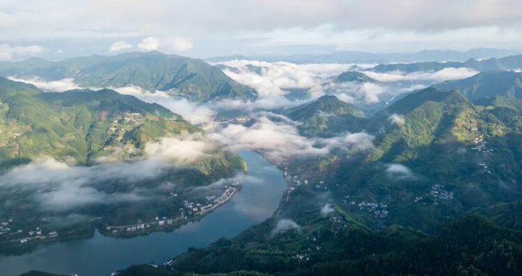 世界的黃山 黃山的世界——由春之中國屯溪“國際會客廳”到冬之黃山市國際高端“1+6”圓桌對話會的回眸_fororder_微信圖片_20221216090442