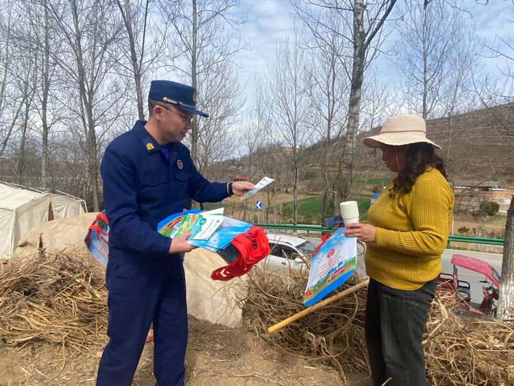 【三抓三促進進行時】甘肅：加強消防安全宣傳 築牢消防安全“防火牆”_fororder_2