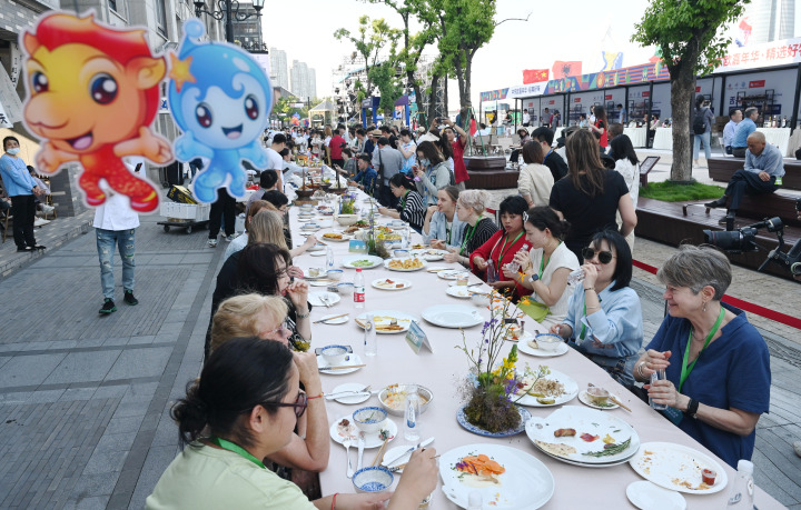 “舌尖上的相遇”——中東歐美食遇見“味美浙江”_fororder_1684151203133_64621ba3425acc00019474f0