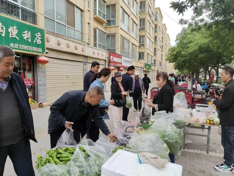 （未審核）【武威】武威市涼州區：共治共享 讓地攤經濟“火”起來_fororder_2