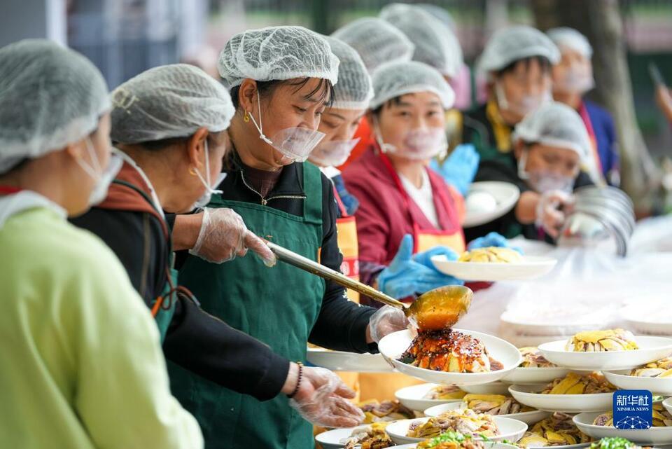 重陽前夕百家聚 歡慶節日品幸福