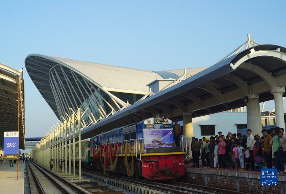 中企承建孟加拉國重要鐵路項目舉行通車儀式