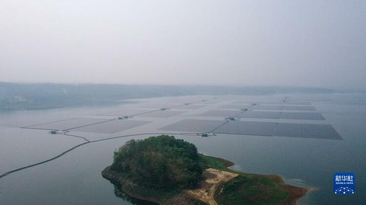 中企承建東南亞最大漂浮光伏項目在印尼並網發電