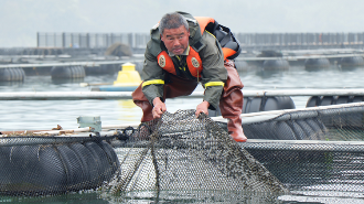 【新春走基層】湖南鱘魚 “遊”上世界餐桌_fororder_111