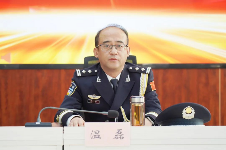 【致敬警察節】崇信公安隆重舉行慶祝2024年中國人民警察節榮譽儀式_fororder_2