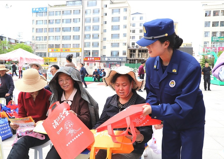 【原創】西和消防救援大隊組織開展“5.12全國防災減災日”宣傳活動_fororder_1