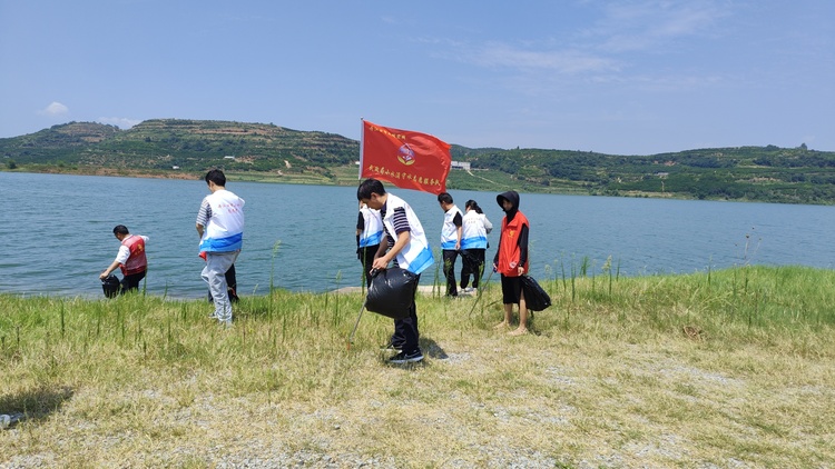 一習話丨“攜手打造青山常在、綠水長流、空氣常新的美麗中國”