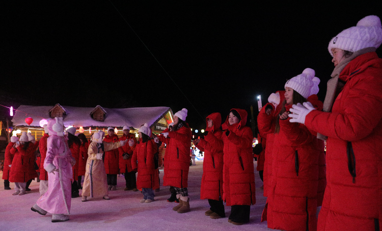 零下21℃不冷！首都大學生相聚阿爾山 盡情蹦“雪迪”