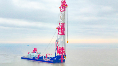 World’s Largest Piling Vessel “Erhang Changqing” Successfully Delivered