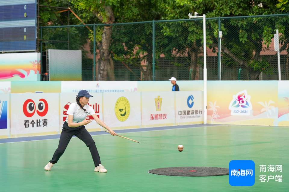 海南黎族姑娘激情賽陀螺項目：期待與各族選手切磋交流