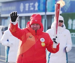 于再清：哈爾濱亞冬會將助力擴大冰雪運動人口