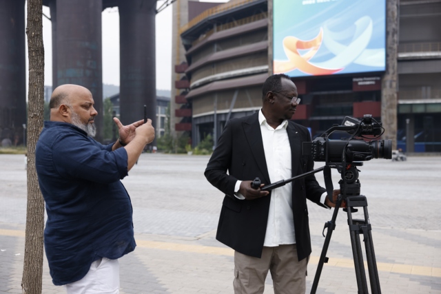 Filming Crews from UAE and Saudi Arabia Visit Shougang Park to Witness Revitalization of a Century-old Industrial Heritage Site