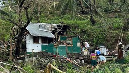 颱風“萬宜”在菲律賓造成至少10人死亡_fororder_20241118141557193