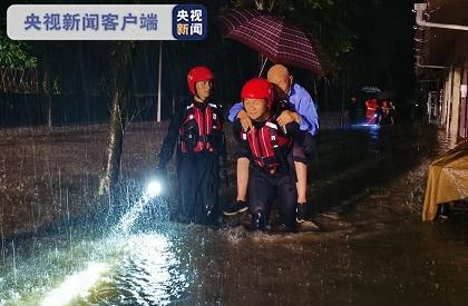 暴雨襲川 眉山多地出現洪澇災害 消防人員連夜救援