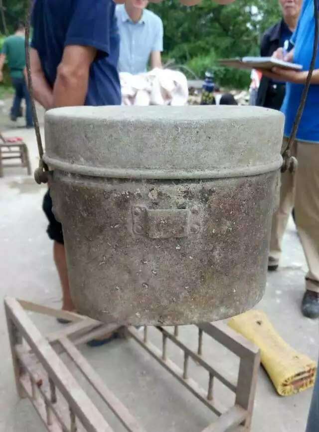 牽住英雄的手，記住來時的路，1345份抗戰老兵手印背後的故事