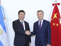 習近平同阿根廷總統馬克裏舉行會談_fororder_CqgNOlwEbPyAemGwAAAAAAAAAAA781.900x681