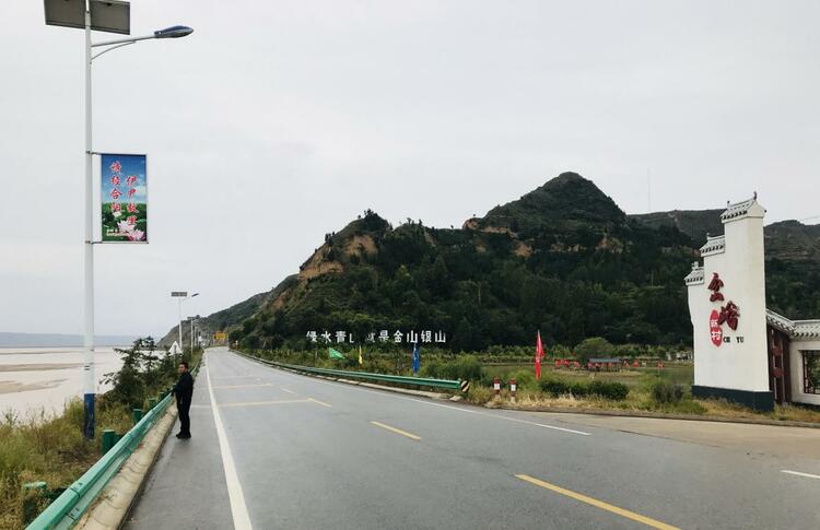 【中國夢·黃河情】水庫移民住上青磚古院 陜西合陽依託沿黃公路實現鄉村振興