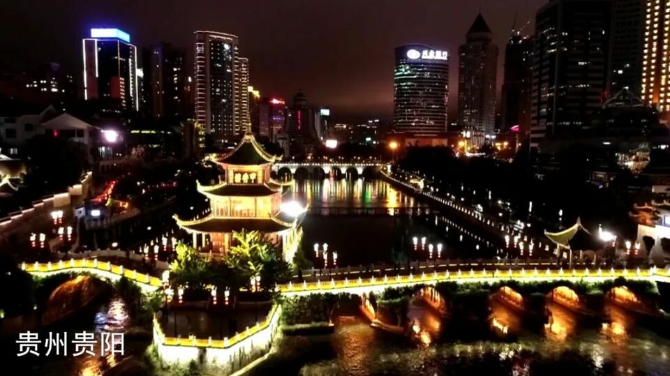 國慶中秋夜多城燈光秀聯動：山河無恙，家國夢圓！