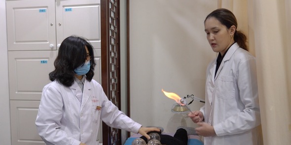 [Youth along the Silk Road Praise China] Kazakhstani Student: the Belt and Road Has Promoted the Co-Development of Kazakhstan and China in Chinese Medicine_fororder_哈薩克斯坦祖菲婭3