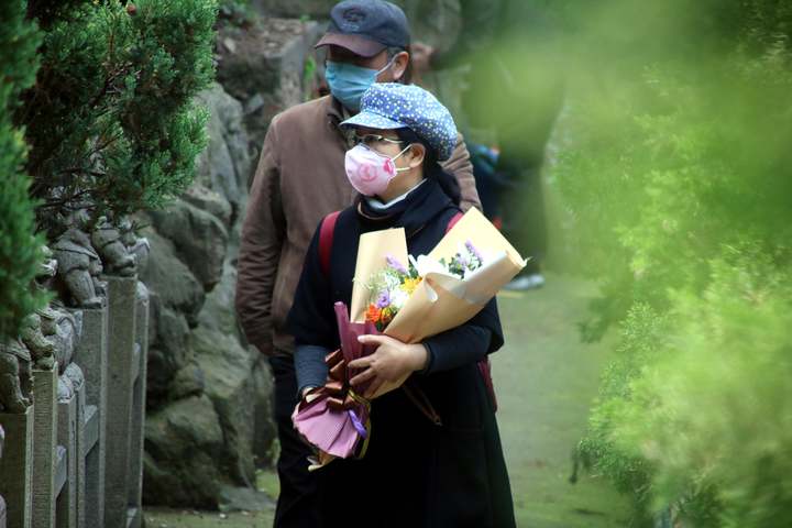 預約、錯峰、限流 浙江多地發佈文明祭掃倡議