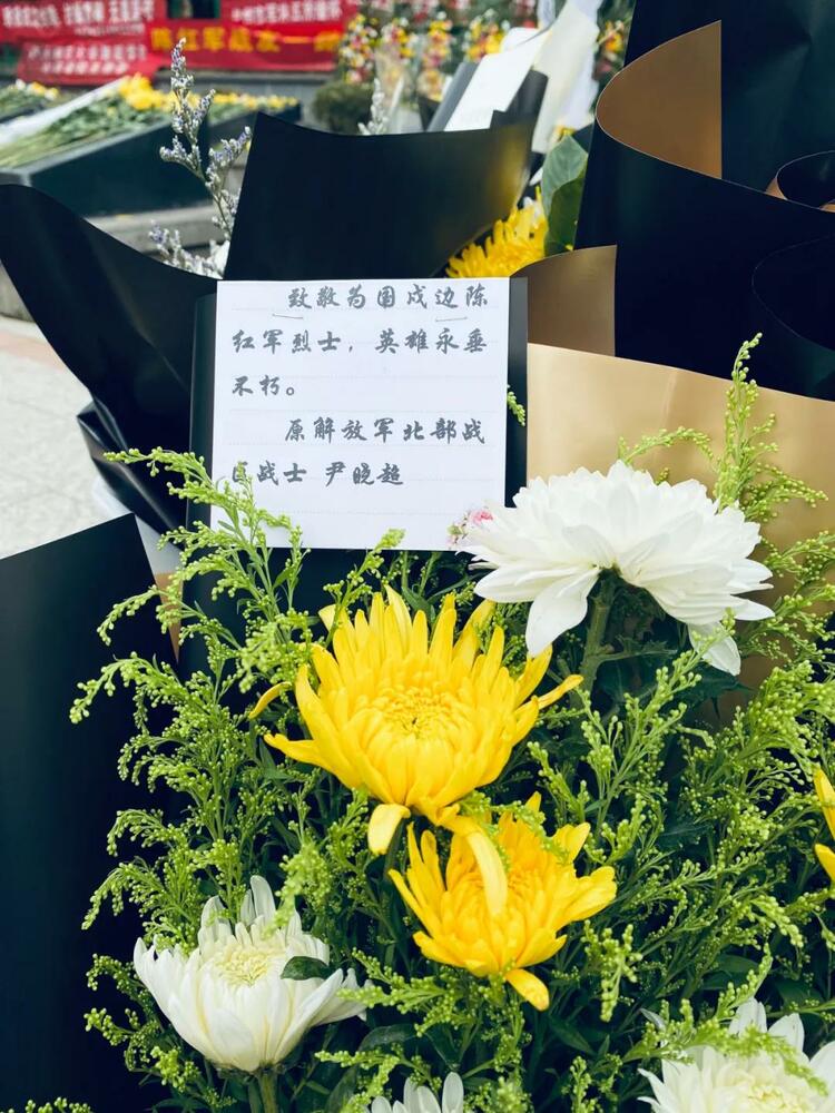 這是他們犧牲後的第一個清明節