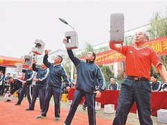 經濟日報：特色文化扮靚佳節