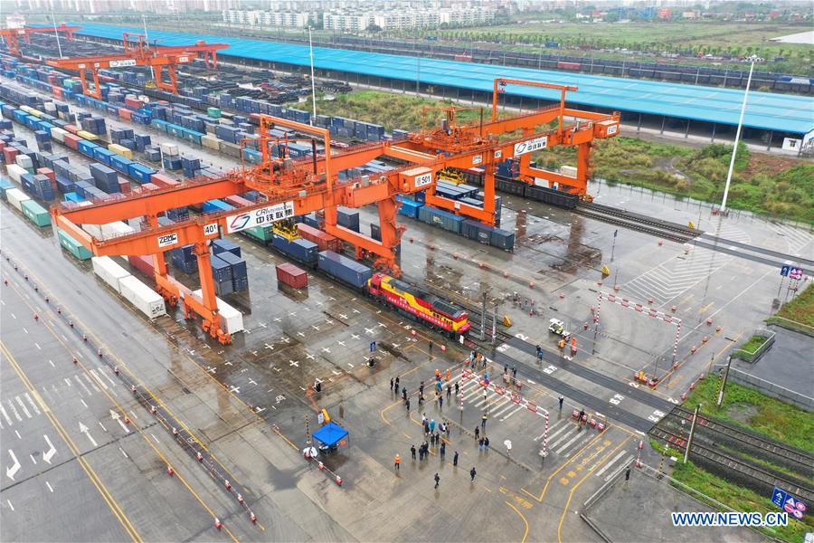 China-Europe trains mark 10000 journeys from SW China's Chengdu, Chongqing