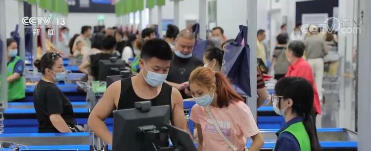 【國慶假期 消費市場活力涌動】新業態釋放新活力 消費新地標受熱捧