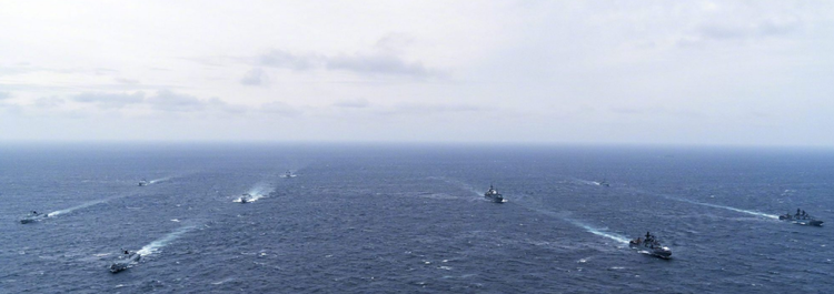 中俄海軍首次海上聯合巡航圓滿結束 雙方舉行分航儀式