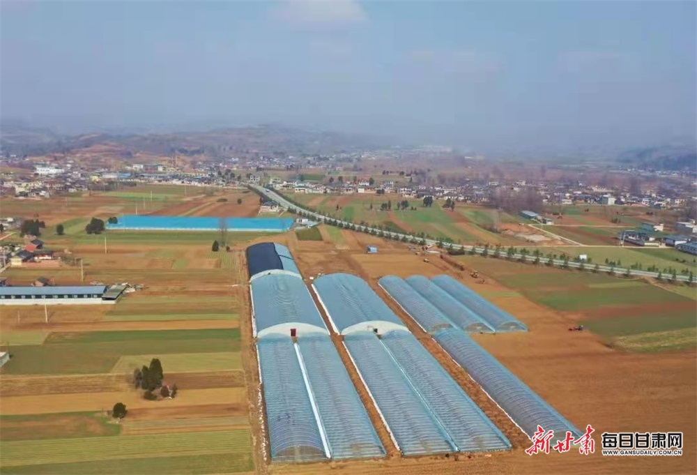 【鄉村振興圖文列表+隴南標題列表】成縣大地春意濃 山鄉群眾耕作忙