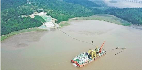 遠洋“動脈”中國造 東方電纜總工程師研發高等級海底電纜_fororder_1