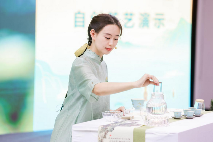 出海觀茶|浙江大學教授王岳飛： 中國茶，冠世界！ 中國茶學大有可為_fororder_出海觀茶-浙江大學王岳飛採訪成稿(1)(1)(1)2331