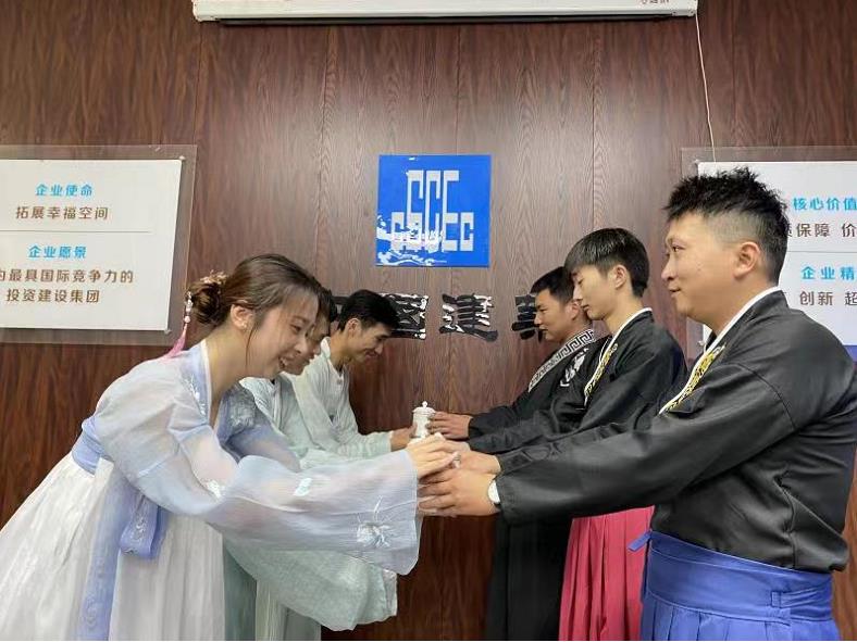 中建二局雲南工地的別樣中秋節_fororder_1